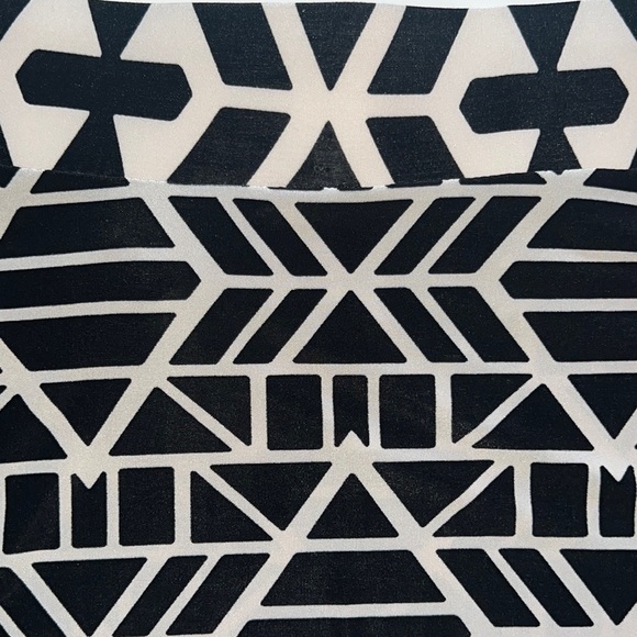 “Boho Escape” geometric print jersey hi-lo midi skirt w/contrast border-NWT - Picture 13 of 16